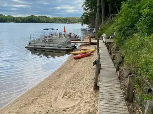 Lake Retreat for Large Gatherings