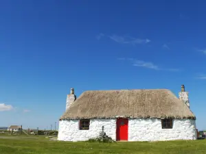 Welcome to our romantic, traditional thatched blackhouse; an ideal retreat