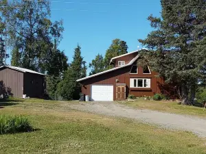 Beautiful 3 story home close to dip netting and spectacular fishing