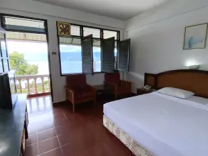 Darma Agung Beach Hotel Parapat