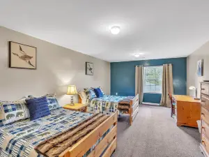 Green Goose Lodge - Studio Apt Sleeps 4 Condo