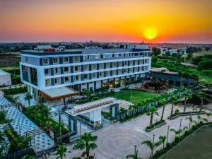 Krishna Hotel and Resort