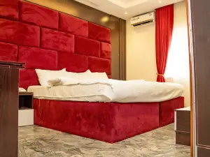 Perly Gate Residence