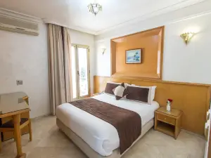 호텔 자라트 알 자발