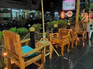 M.D. ローズ アパートメント