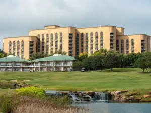 The Ritz-Carlton Dallas, Las Colinas