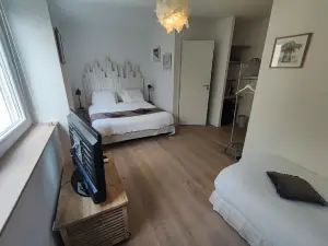 Moodz Hotel