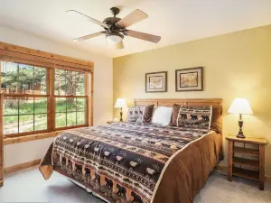 Solitude Eagle #4 - Estes Park Condo