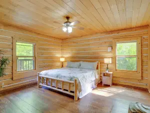 Peaceful Country Home < 5 Mi to Lake Cumberland