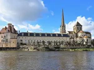 Le logis de l'abbaye de Saint Savin
