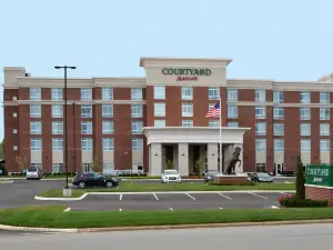 Courtyard Youngstown Canfield