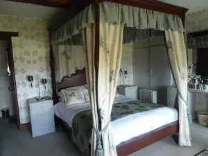 Domvilles Farm Self Catering Courtyard Stable
