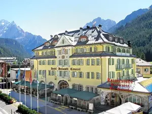 Hotel Dolomiti Schloss