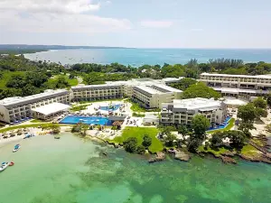 Royalton Negril Resort