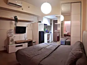 IRoom Margonda Residence 345