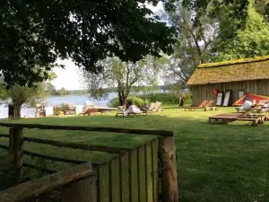 Seehotel am Neuklostersee