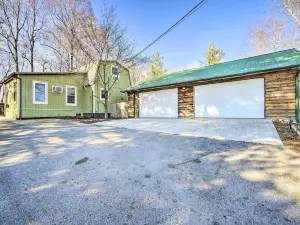 Cozy Byrdstown Cottage - Seasonal Lake Views!