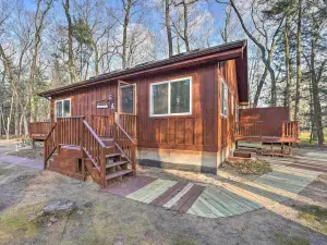 Spacious Family Escape: Walk to Lake Michigan!
