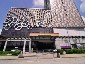 雪蘭莪士拉央美居酒店