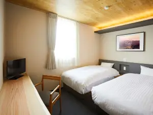 ＨＯＴＥＬ　ＳＬＯＷ　ＶＩＬＬＡＧＥ