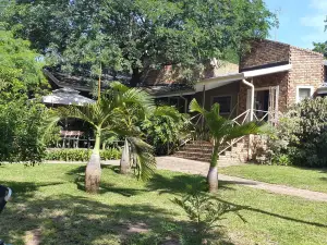 Shingalana Guest Lodge