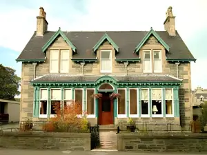 Dunallan Guest House