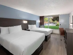 Super 8 by Wyndham Riverside Al
