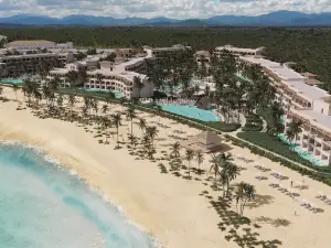 Secrets Playa Esmeralda Resort & Spa - Adults Only