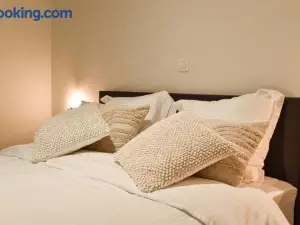 Miramar Residences - Luxurious Seaside Apartments