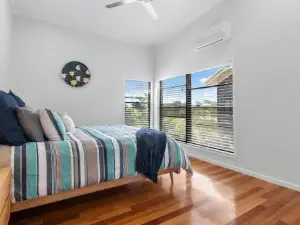 Allure Beach House - Formerly Sands on Moreton