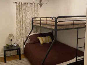 The Heartland Lodge w/50amp RV site/ full hookup