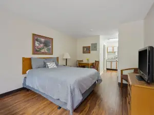 Affordable Suites Conover / Hickory