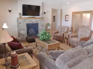 Greystone Crossing Suite #12