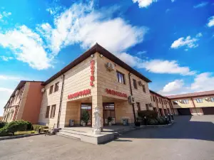 La Defense Hotel Yerevan