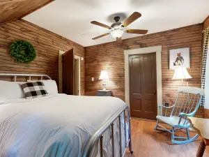 Historic Retreat Near Skiing & Town W/ Wonderful Views, Free WiFi, Gear Storage