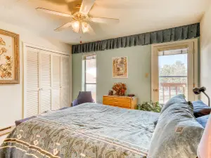 Cute condo w/ , electric fireplace, and resort amenity access