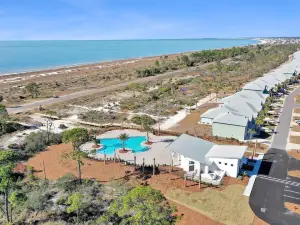 The Blue Bird by Pristine Properties Vacation Rentals