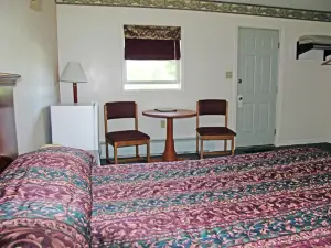 Potsdam Inn