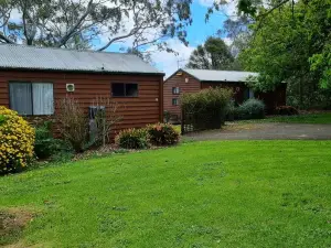 레이크 앤드 크레이터 홀리데이 파크