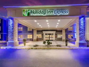 Holiday Inn Express - Plymouth, an IHG Hotel
