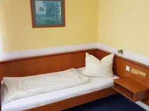 City Arcaden Hotel