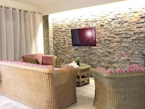 Spacious House in Cretas with Mountain View