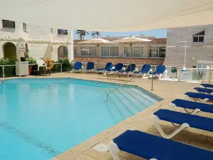 Acco Beach Hotel