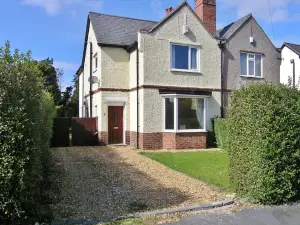 Zoo Cottage