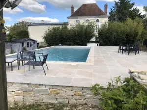 La Petite Maison de Céline & Frédéric Avec Piscine à Préhy
