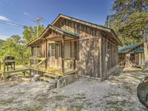 Rustic Mtn-View Cabin < 1 Mile to White River!