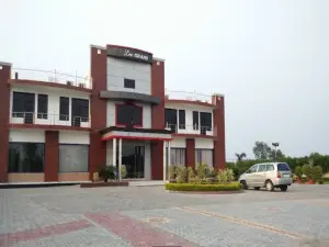 Hotel Lee Grand