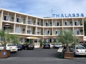 탈라사 호텔