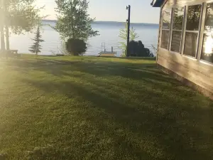 River Rock Cottage Is Located On The Shore Of Lake Superior On Chequamegon Bay.