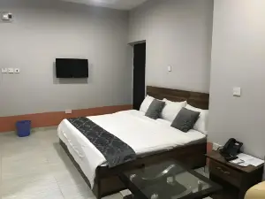 Royal Continental Suites and Apartments
